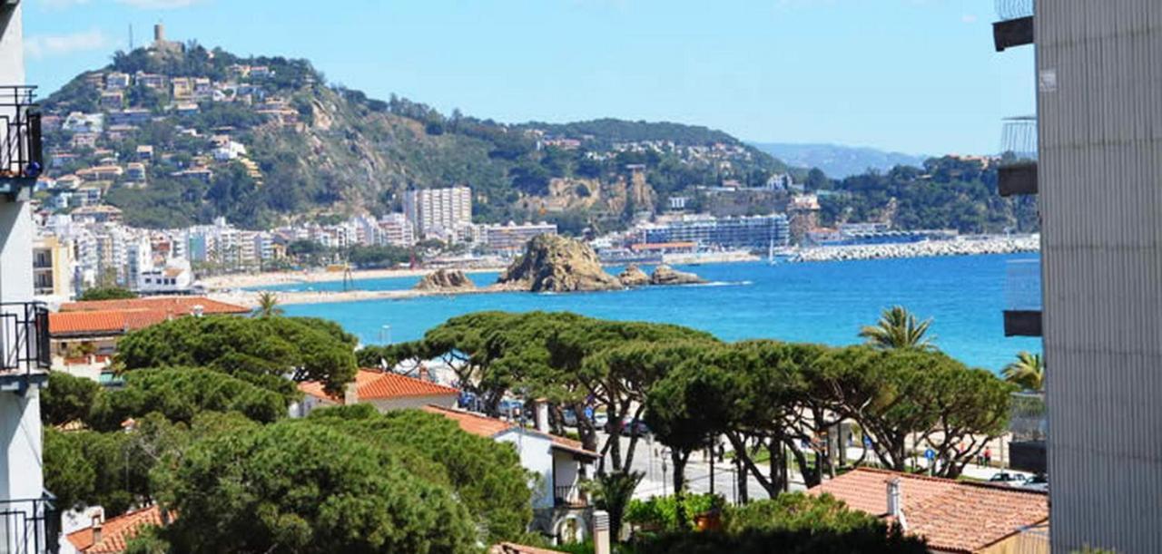 Apcostas Villa De Madrid Blanes Exterior photo